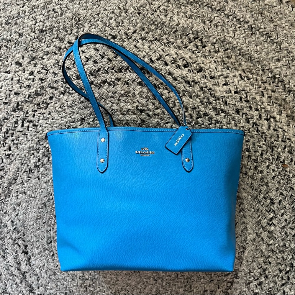 Coach City Zipper Tote in Azure